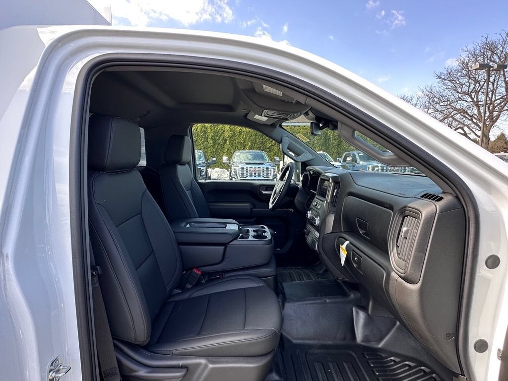 2025 GMC Sierra 3500 HD Chassis Cab Pro