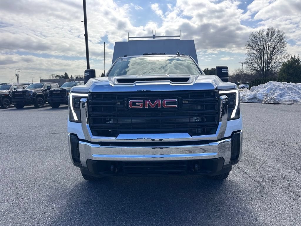 2025 GMC Sierra 3500 HD Chassis Cab Pro