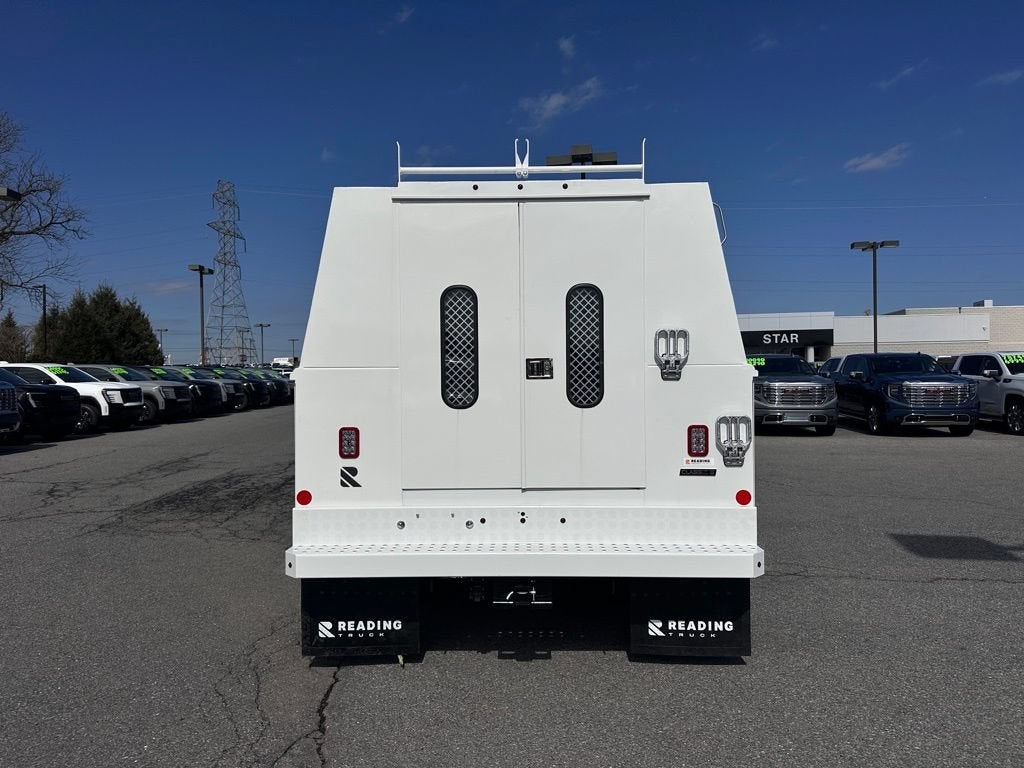 2025 GMC Sierra 3500 HD Chassis Cab Pro
