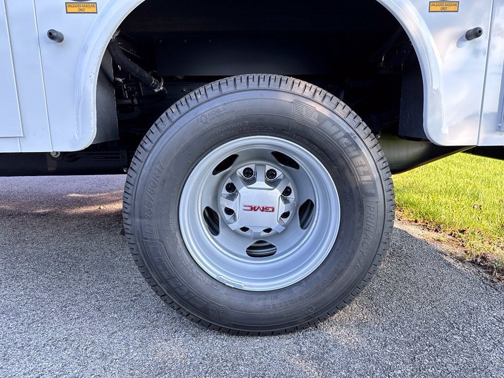 2026 GMC Sierra 3500 HD Chassis Cab Pro