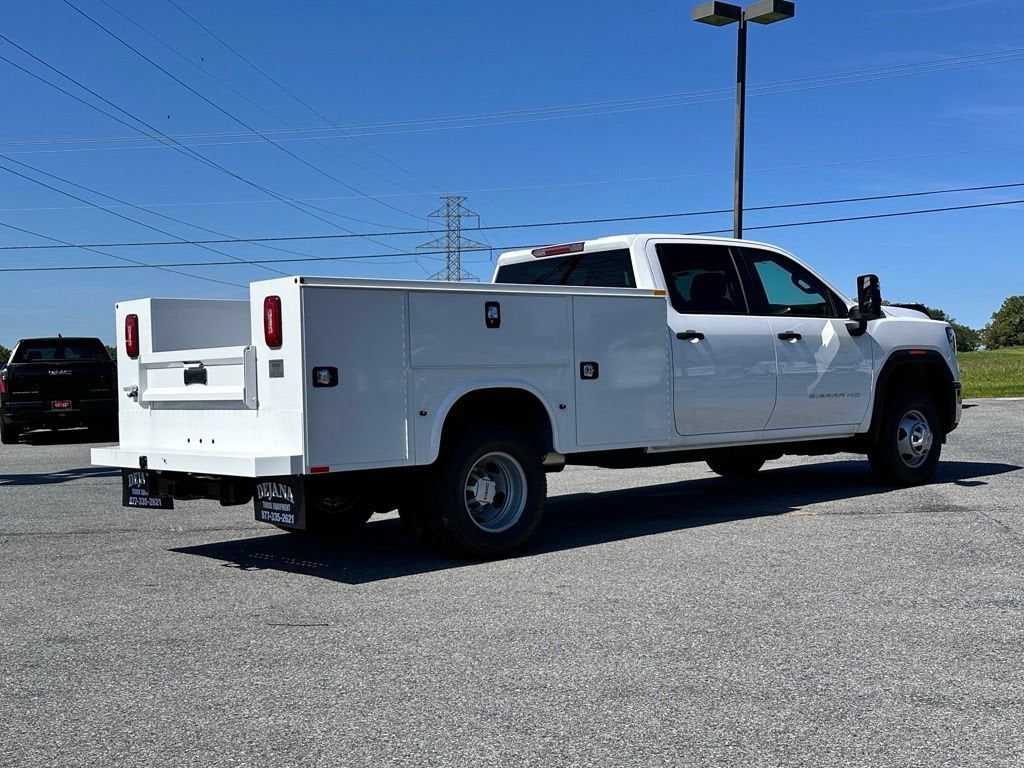 2026 GMC Sierra 3500 HD Chassis Cab Pro