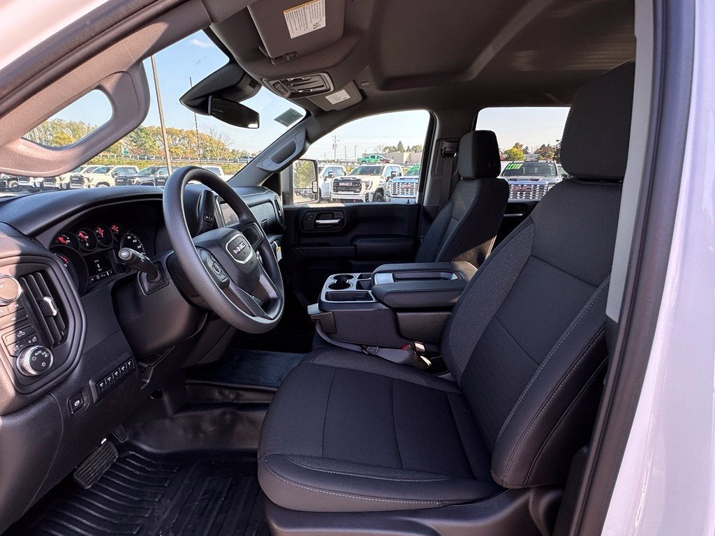 2026 GMC Sierra 3500 HD Chassis Cab Pro