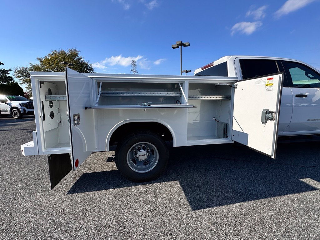 2026 GMC Sierra 3500 HD Chassis Cab Pro