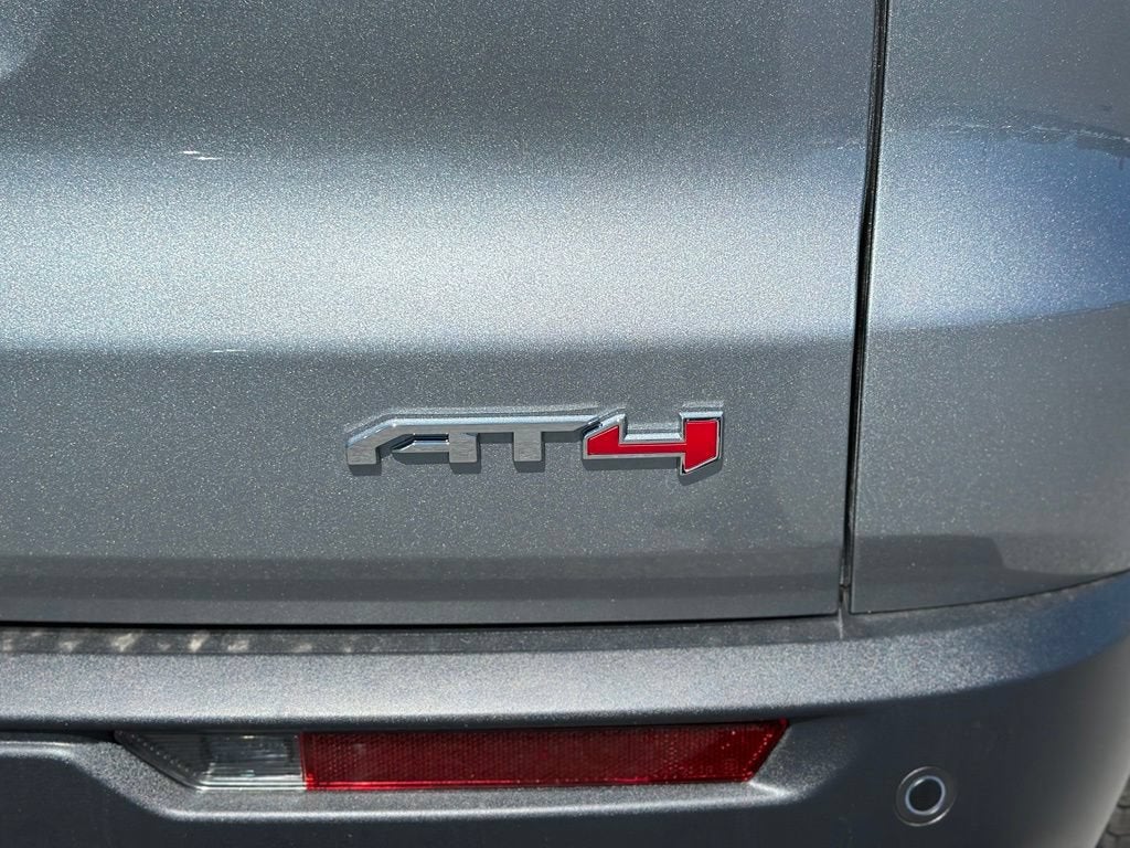 2027 GMC Acadia AT4