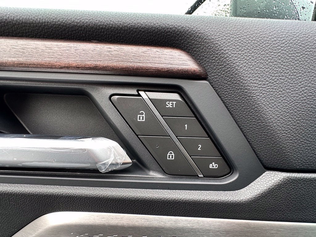 2027 GMC Acadia Denali Ultimate