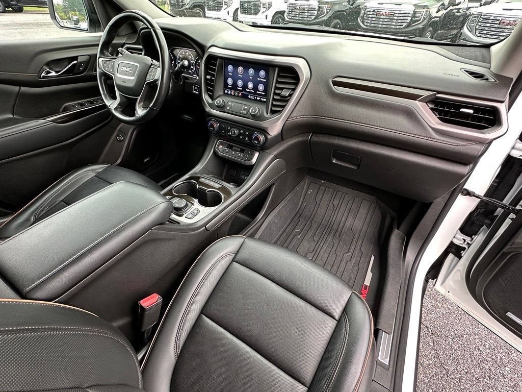 2021 GMC Acadia AT4