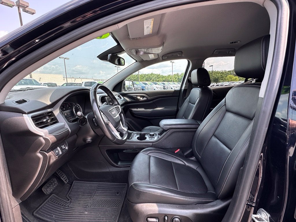2021 GMC Acadia SLT