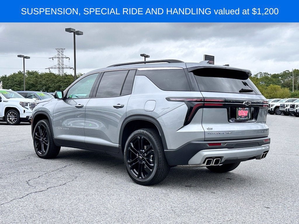 2025 Chevrolet Traverse LT