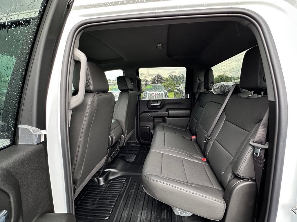 2026 GMC Sierra 3500HD Pro - Photo 17
