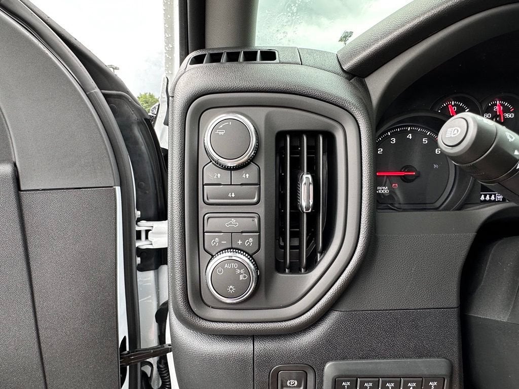 2026 GMC Sierra 3500HD Pro - Photo 29