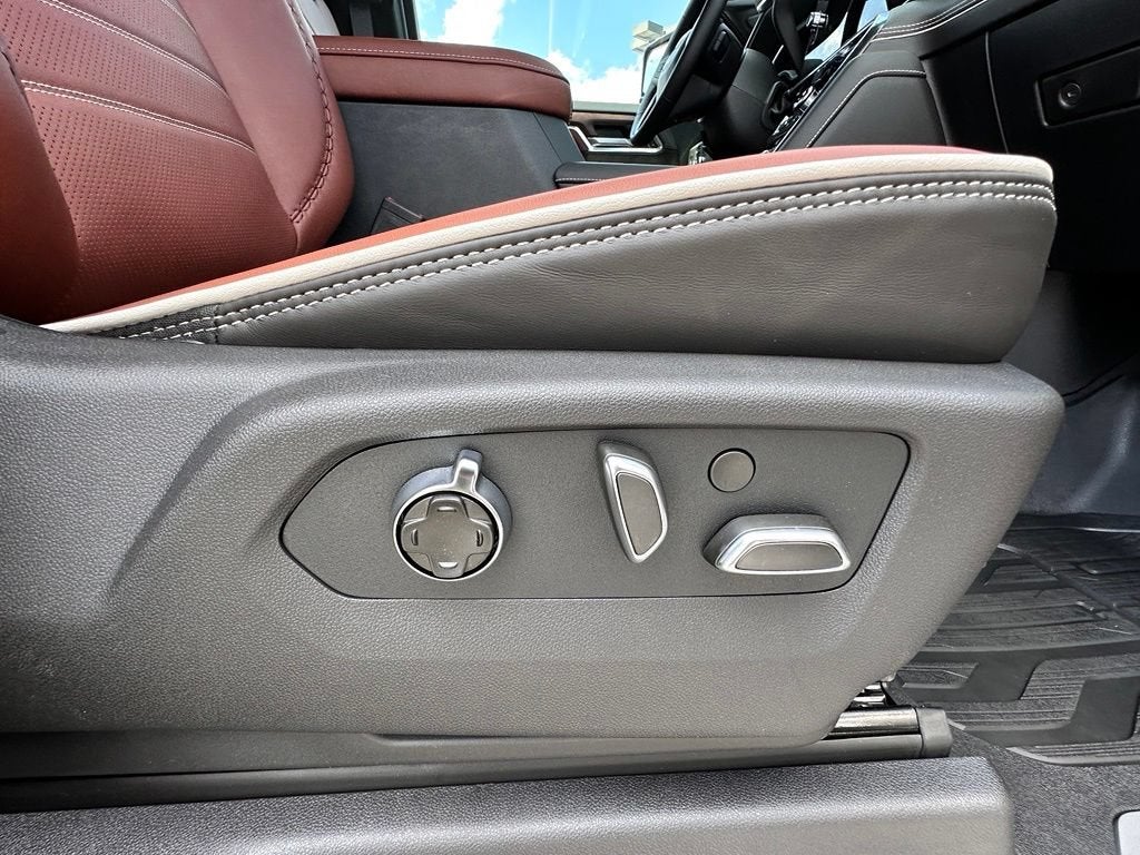 2026 GMC Sierra 3500HD Denali Ultimate - Photo 11