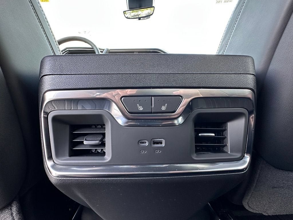 2026 GMC Sierra 3500HD Denali Ultimate - Photo 21