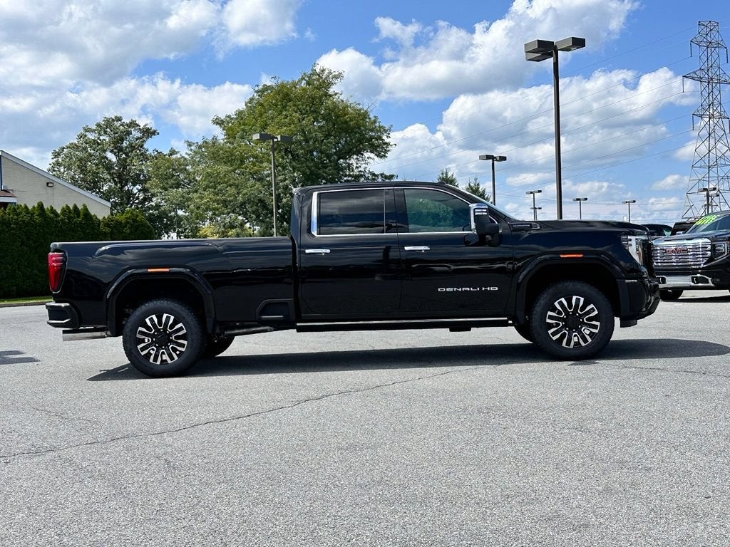 2026 GMC Sierra 3500HD Denali Ultimate - Photo 3