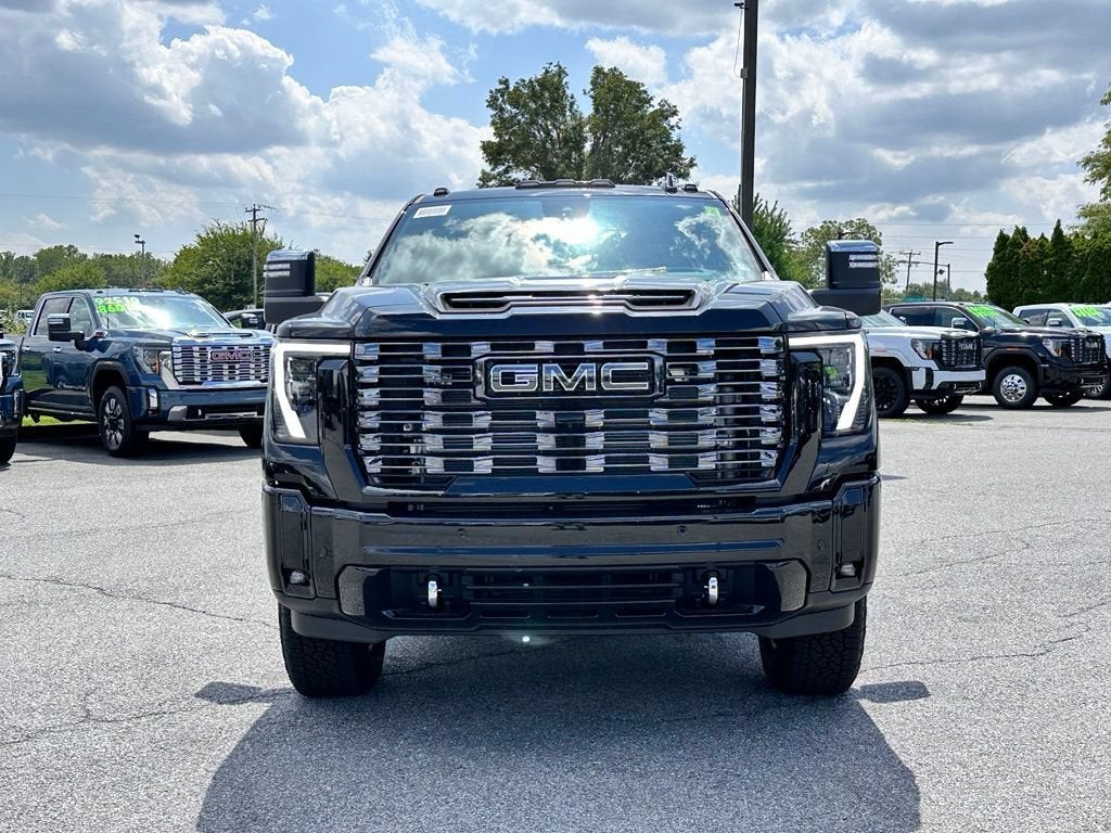 2026 GMC Sierra 3500HD Denali Ultimate - Photo 4