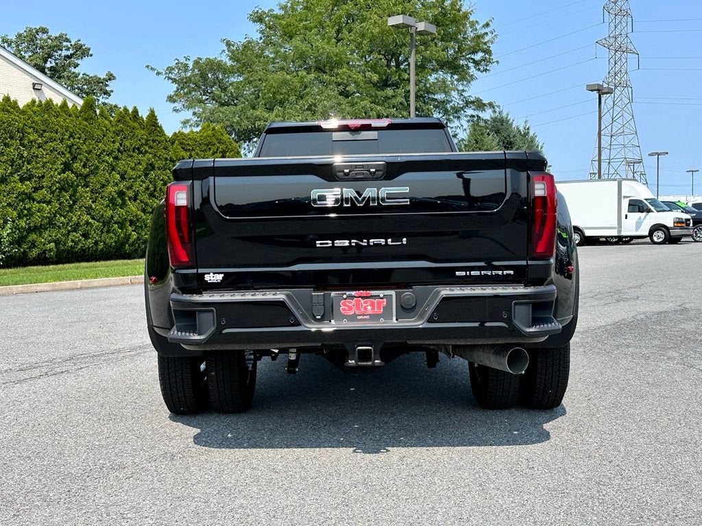 2026 GMC Sierra 3500 HD Denali Ultimate DRW