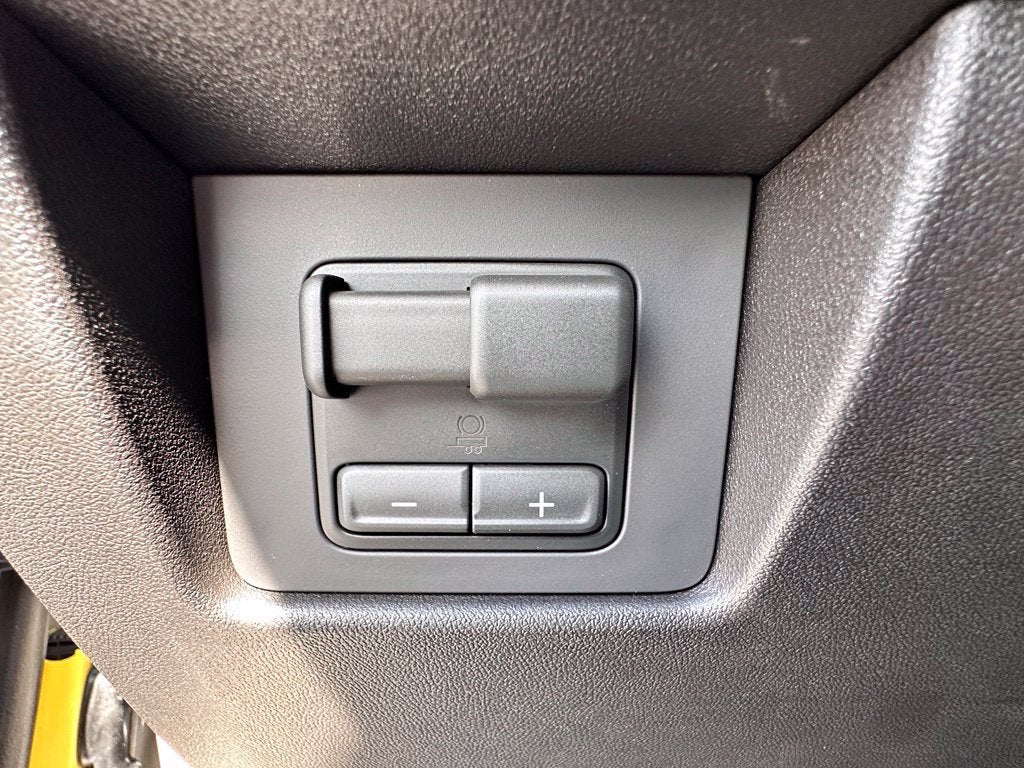 2026 GMC Canyon AT4 - Photo 35