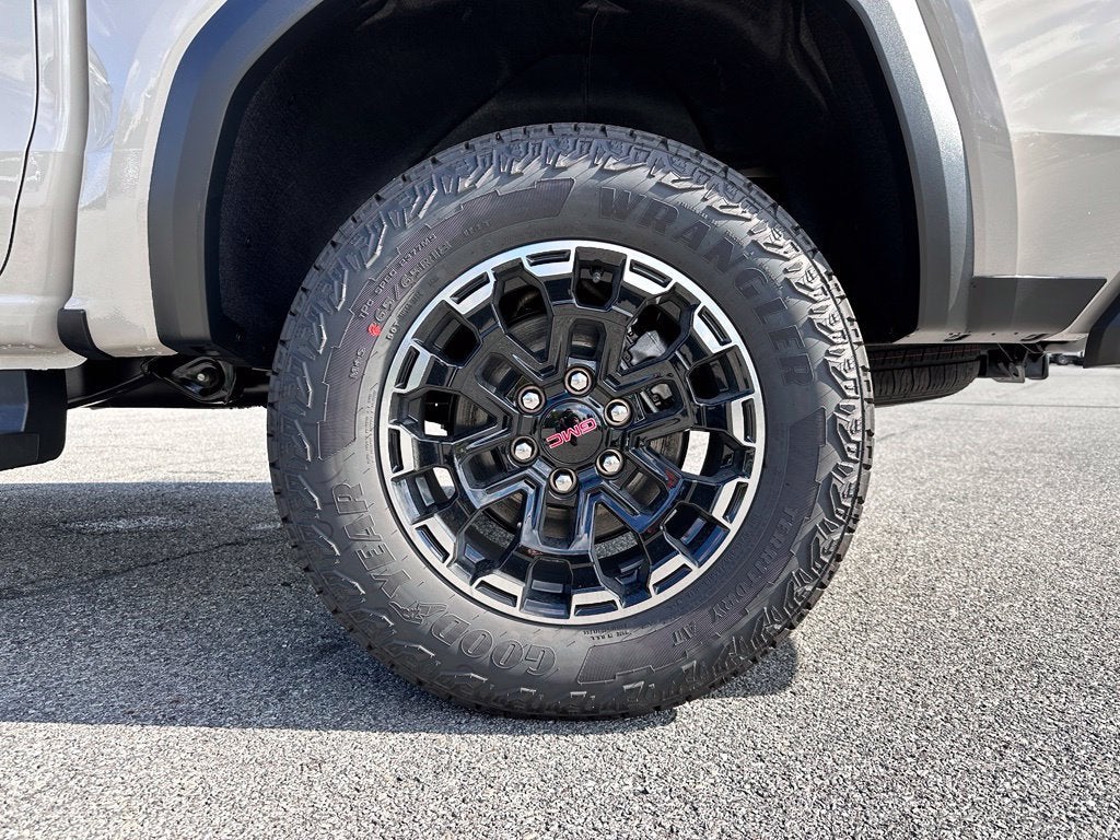 2026 GMC Canyon AT4 - Photo 40