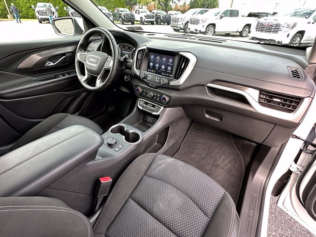 2022 GMC Terrain SLE