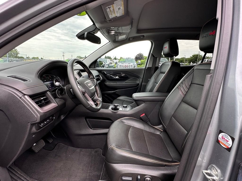 2023 GMC Terrain AT4
