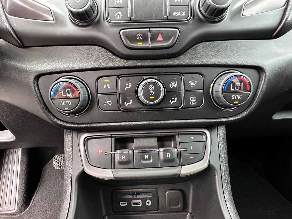 2023 GMC Terrain AT4