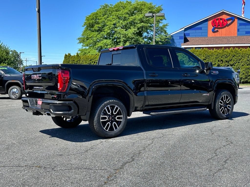 2026 GMC Sierra 1500 AT4 - Photo 9