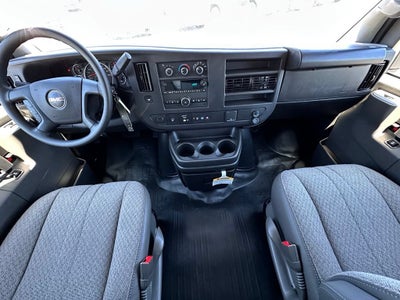 2025 GMC Savana Cutaway 3500 1WT