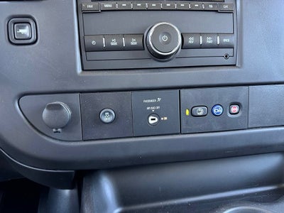2025 GMC Savana Cutaway 3500 1WT