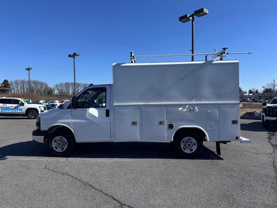 2025 GMC Savana Cutaway 3500 1WT