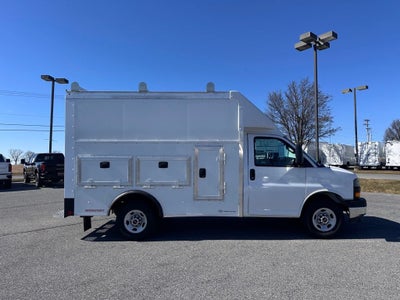 2026 GMC Savana Cutaway 3500 1WT