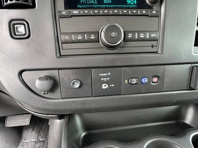 2025 GMC Savana Cutaway 3500 1WT