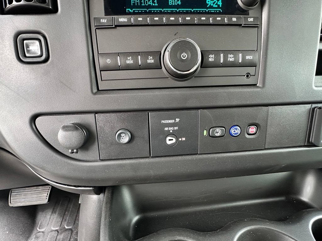 2025 GMC Savana Cutaway 3500 1WT