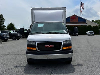 2025 GMC Savana Cutaway 3500 1WT