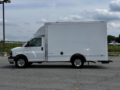 2025 GMC Savana Cutaway 3500 1WT