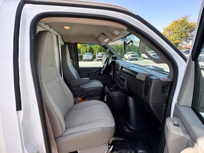 2026 GMC Savana Cutaway 3500 1WT