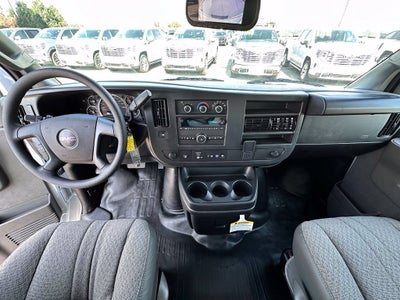 2026 GMC Savana Cutaway 3500 1WT