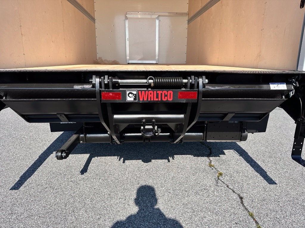 2026 GMC Savana Cutaway 3500 1WT