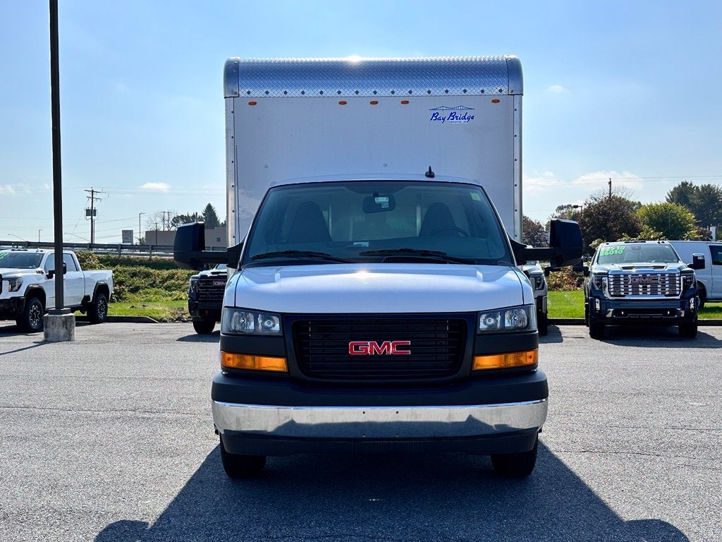 2026 GMC Savana Cutaway 3500 1WT