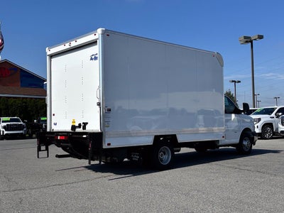 2026 GMC Savana Cutaway 3500 1WT