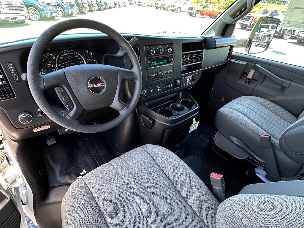 2026 GMC Savana Cutaway 4500 2WT