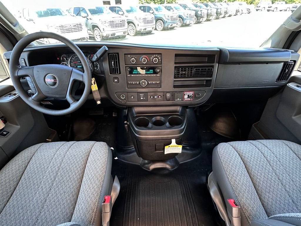 2026 GMC Savana Cutaway 4500 2WT