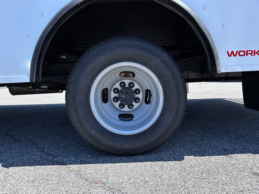 2026 GMC Savana Cutaway 4500 2WT