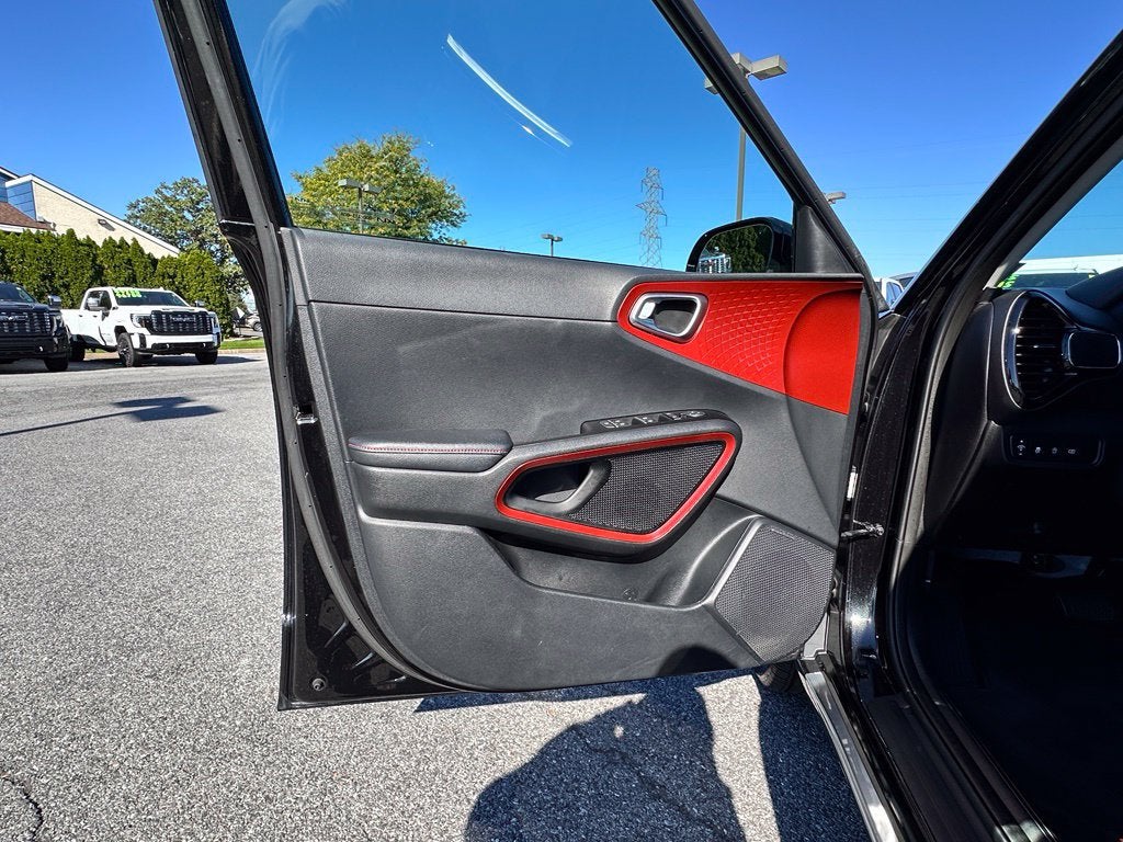 2023 Kia Soul GT-Line